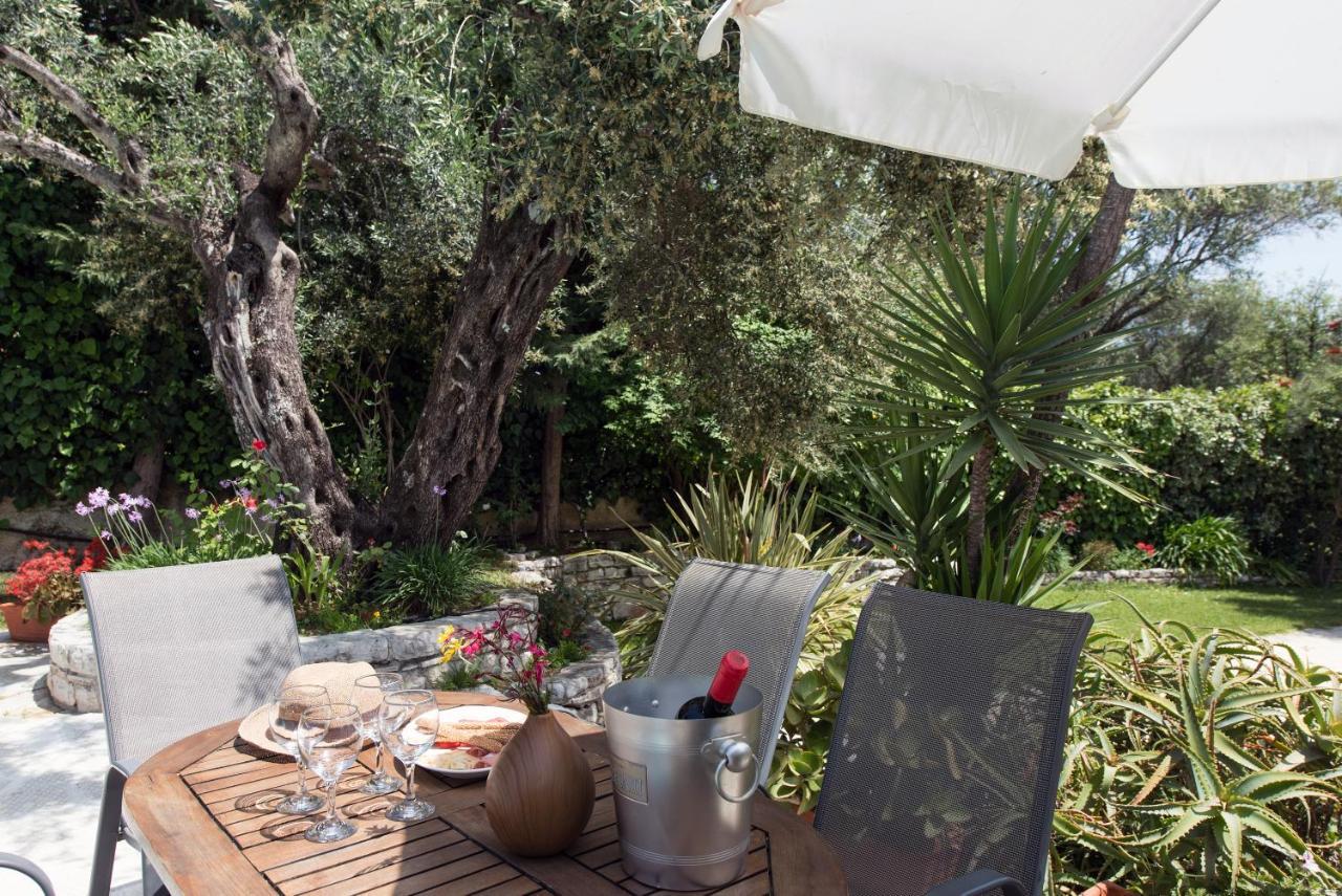 Villa Apleton Kassiopi Exterior photo
